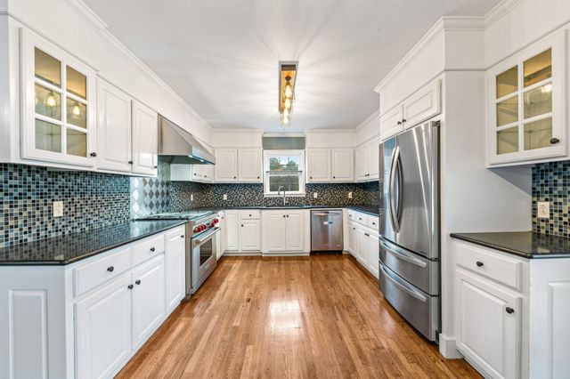 1221 Johnson Branch Rd, Pulaski, TN 38478