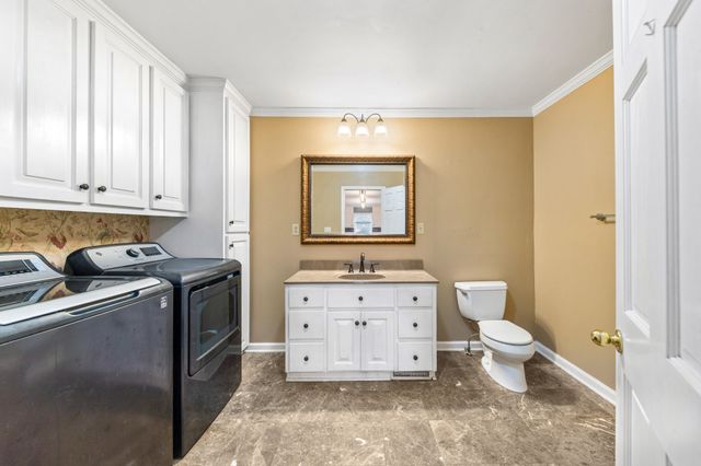 1221 Johnson Branch Rd, Pulaski, TN 38478