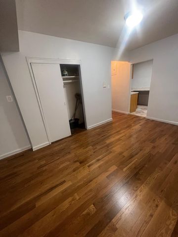 285 E 35 Street 2D, Brooklyn, NY 11203
