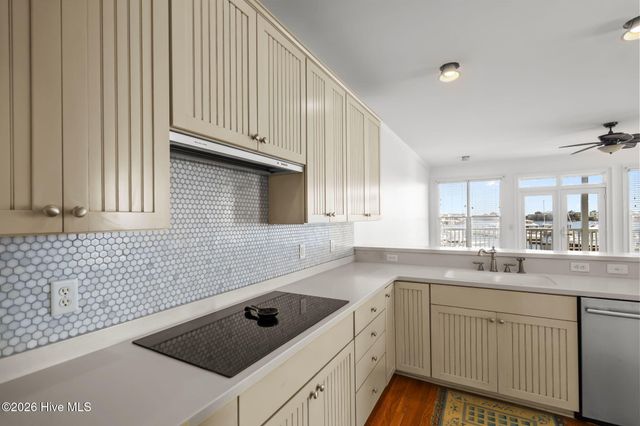 109 Green Turtle Lane, Carolina Beach, NC 28428