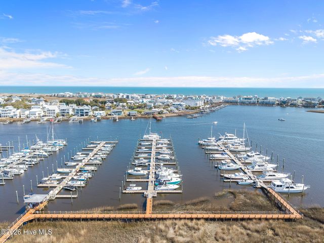 109 Green Turtle Lane, Carolina Beach, NC 28428