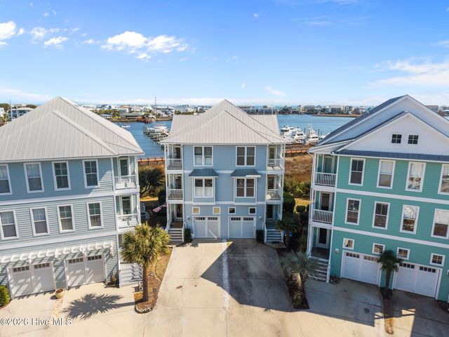 109 Green Turtle Lane, Carolina Beach, NC 28428