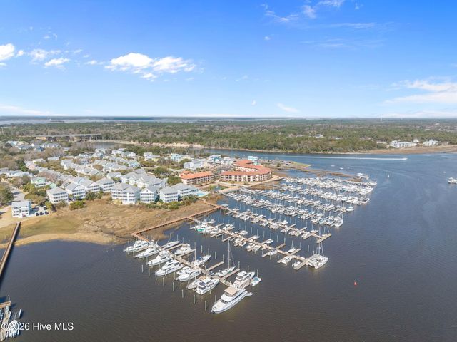 109 Green Turtle Lane, Carolina Beach, NC 28428