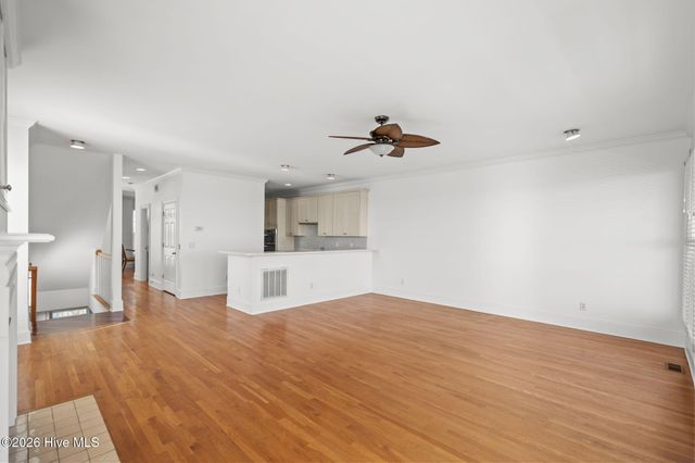 109 Green Turtle Lane, Carolina Beach, NC 28428