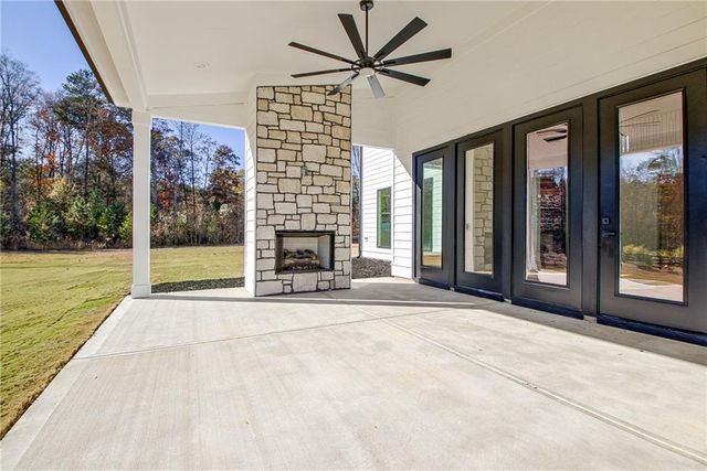 130 Grace Hope Drive, Brooks, GA 30205