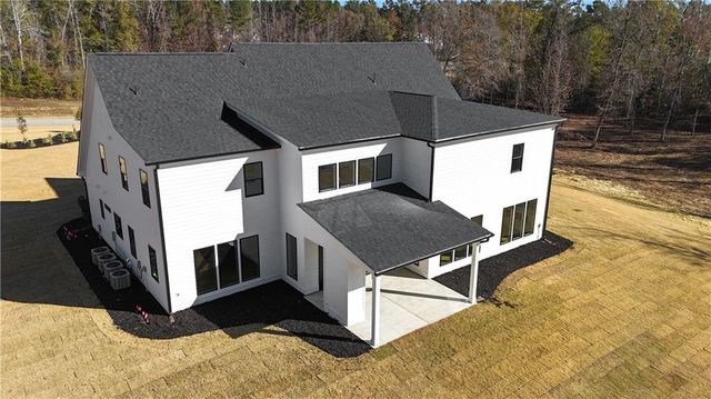 130 Grace Hope Drive, Brooks, GA 30205