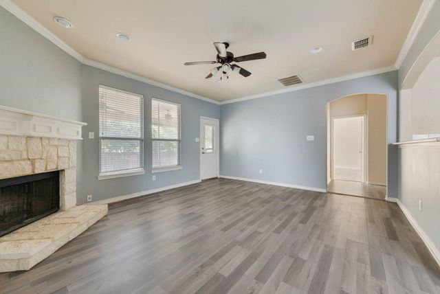 851 Grant Street, Burleson, TX 76028