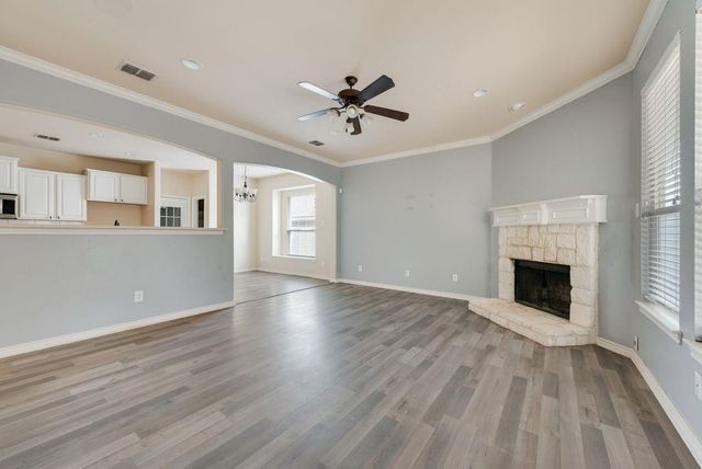 851 Grant Street, Burleson, TX 76028