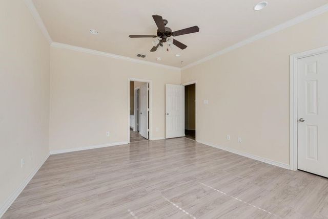 851 Grant Street, Burleson, TX 76028