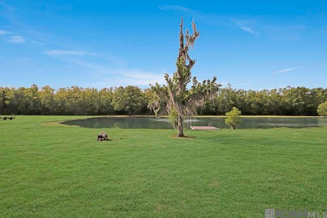 49163 La Hwy 22, St Amant, LA 70774