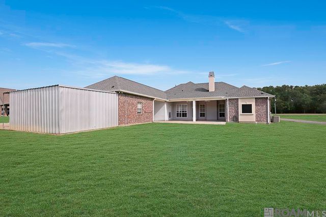 49163 La Hwy 22, St Amant, LA 70774