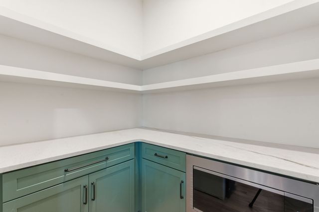 1523 Graybar Ln, Nashville, TN 37215