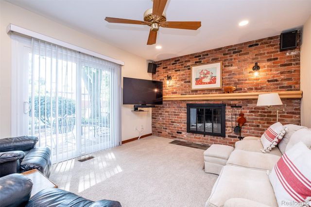 30180 Northgate Drive, Southfield, MI 48076