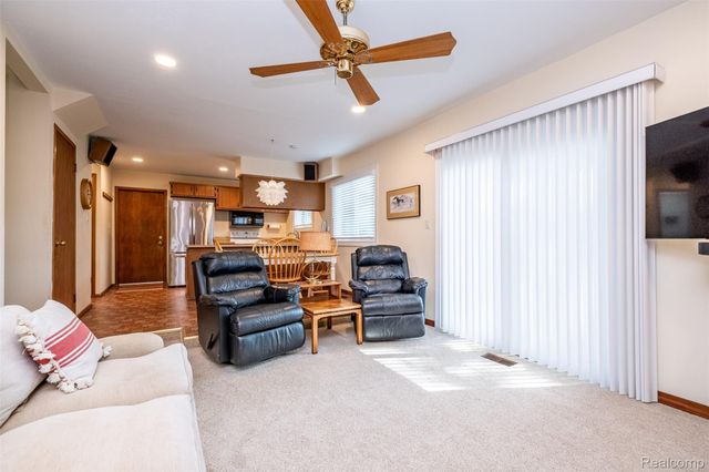 30180 Northgate Drive, Southfield, MI 48076