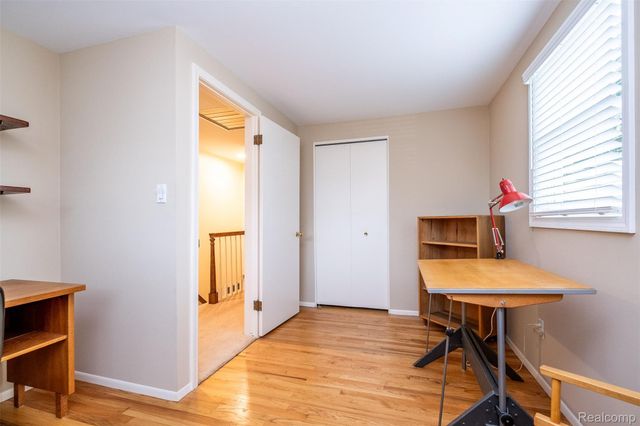 30180 Northgate Drive, Southfield, MI 48076