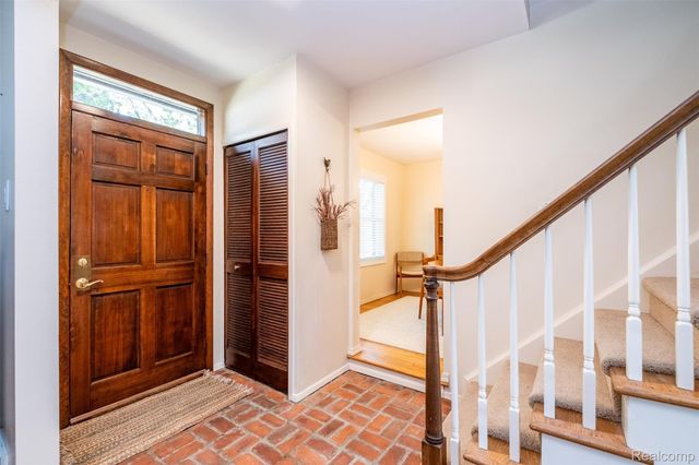 30180 Northgate Drive, Southfield, MI 48076