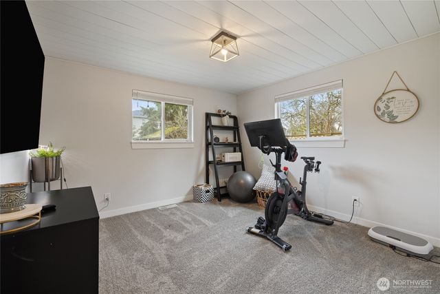 4503 Sunset Drive W, University Place, WA 98466