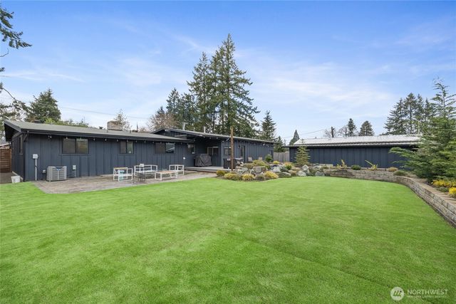 4503 Sunset Drive W, University Place, WA 98466