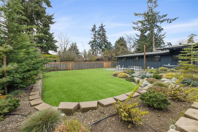 4503 Sunset Drive W, University Place, WA 98466