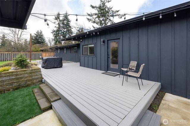 4503 Sunset Drive W, University Place, WA 98466