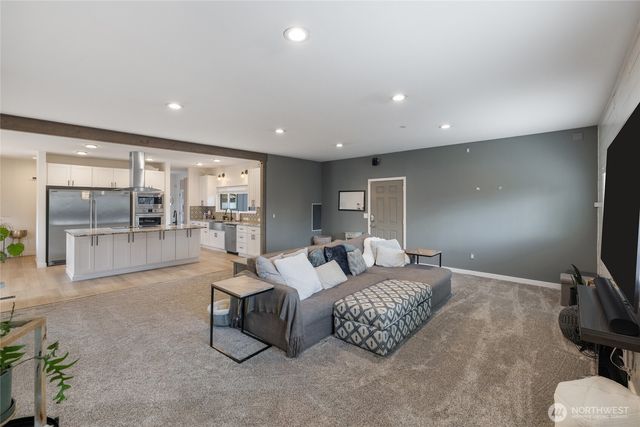 4503 Sunset Drive W, University Place, WA 98466