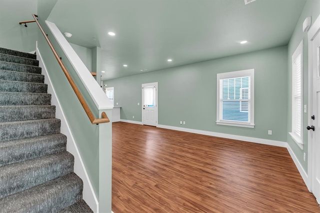 21 W 5th Street, Fayetteville, AR 72701