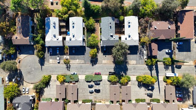 1091 Del Sol Place, Redding, CA 96002