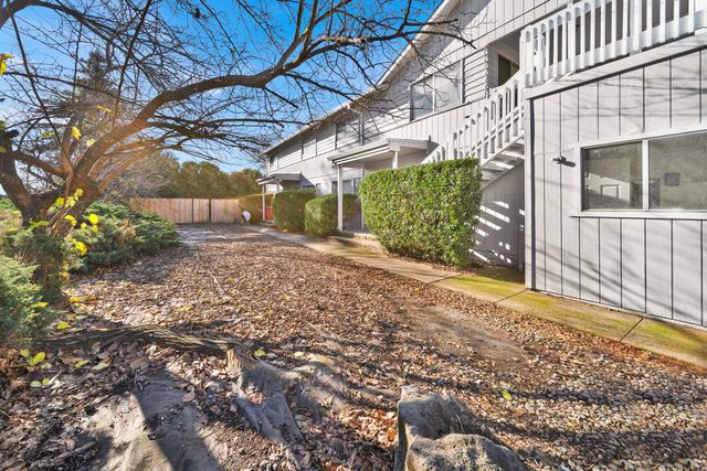 1091 Del Sol Place, Redding, CA 96002