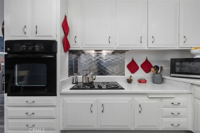 100 Via Estrada O, Laguna Woods, CA 92637