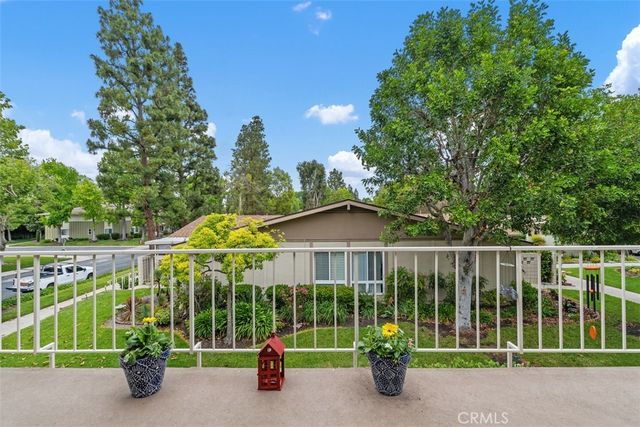 100 Via Estrada O, Laguna Woods, CA 92637