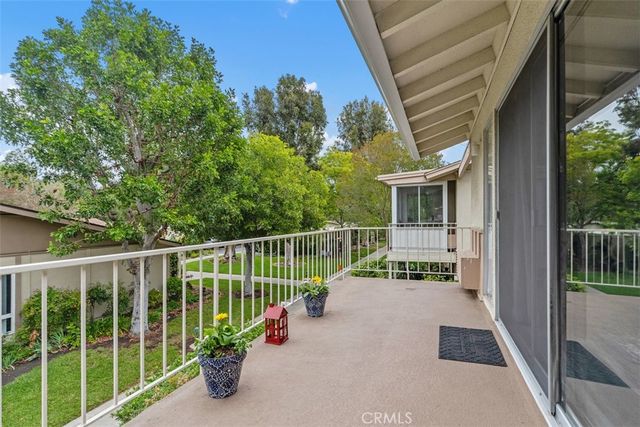 100 Via Estrada O, Laguna Woods, CA 92637