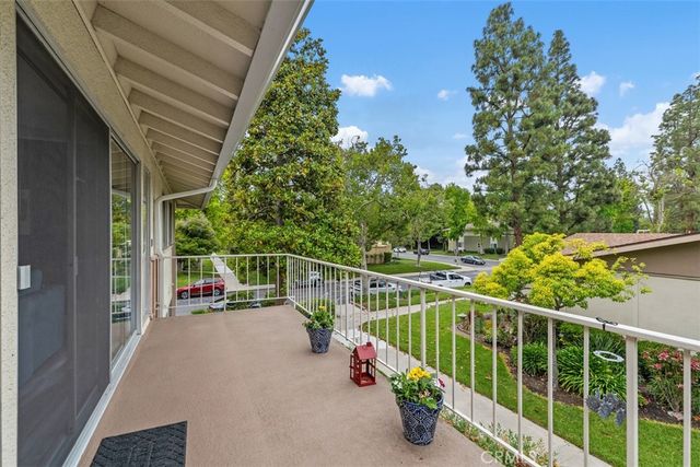 100 Via Estrada O, Laguna Woods, CA 92637