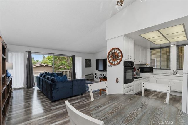 100 Via Estrada O, Laguna Woods, CA 92637