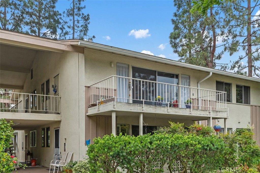 100 Via Estrada O, Laguna Woods, CA 92637