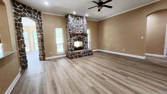 26122 Hootananny, San Antonio, TX 78260