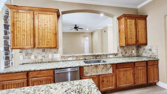 26122 Hootananny, San Antonio, TX 78260