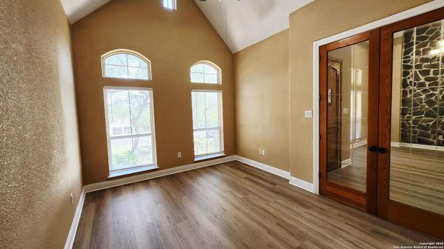 26122 Hootananny, San Antonio, TX 78260