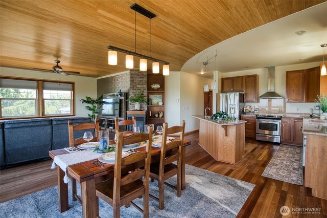 144 Sand Dune Avenue SW, Ocean Shores, WA 98569