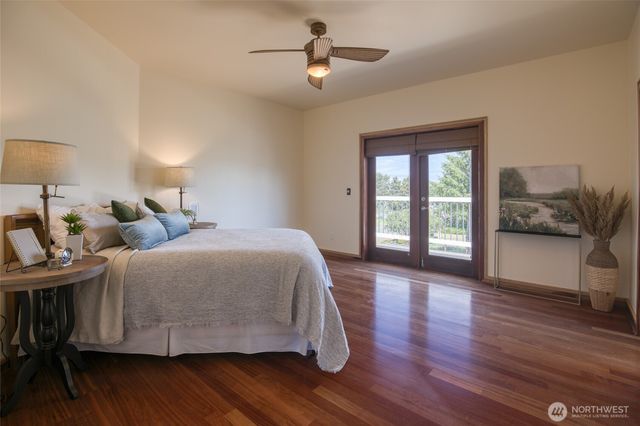 144 Sand Dune Avenue SW, Ocean Shores, WA 98569