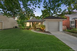 4402 Berkshire Road, Royal Oak, MI 48073