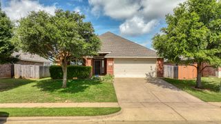 1104 Junegrass Lane, Crowley, TX 76036