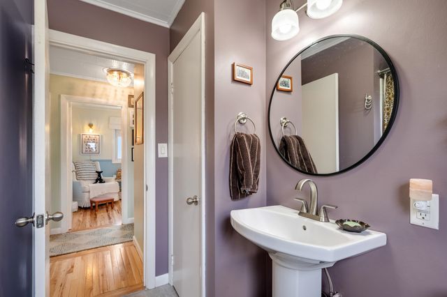 123 Berlin Street, Barre City, VT 05641