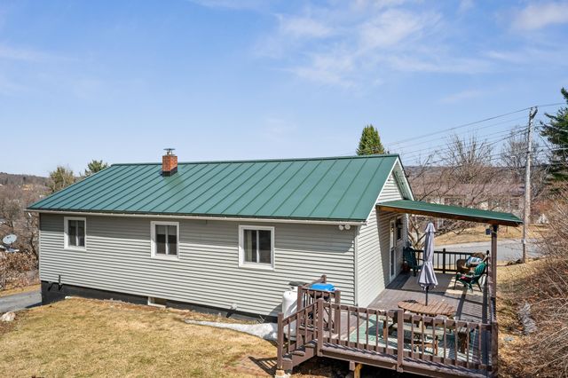 123 Berlin Street, Barre City, VT 05641