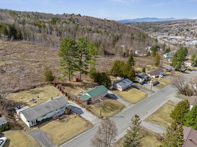 123 Berlin Street, Barre City, VT 05641
