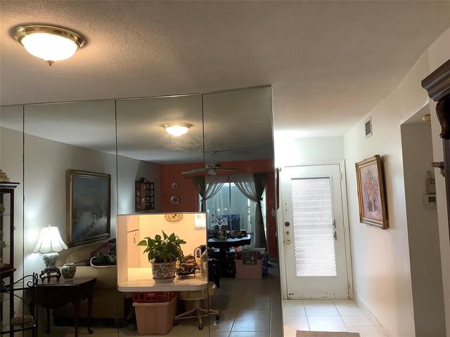 2300 NE 1st Lane 107, Boynton Beach, FL 33435