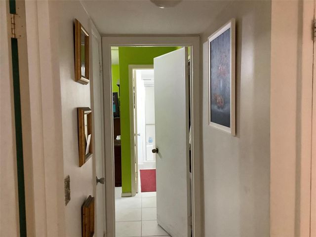 2300 NE 1st Lane 107, Boynton Beach, FL 33435