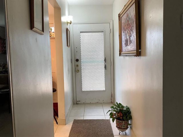 2300 NE 1st Lane 107, Boynton Beach, FL 33435