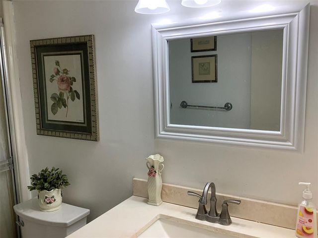 2300 NE 1st Lane 107, Boynton Beach, FL 33435