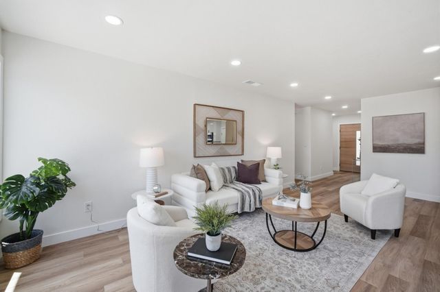 1556 Santa Monica Avenue, San Jose, CA 95118