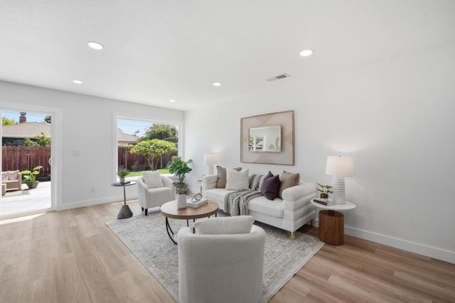 1556 Santa Monica Avenue, San Jose, CA 95118